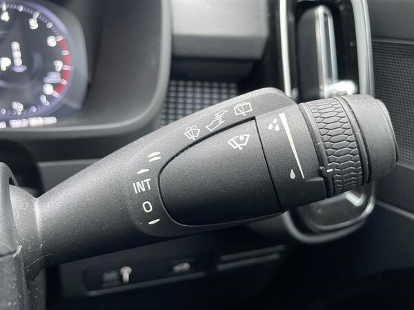 Used Volvo XC40 2020 for sale - 76299450: Photo 28