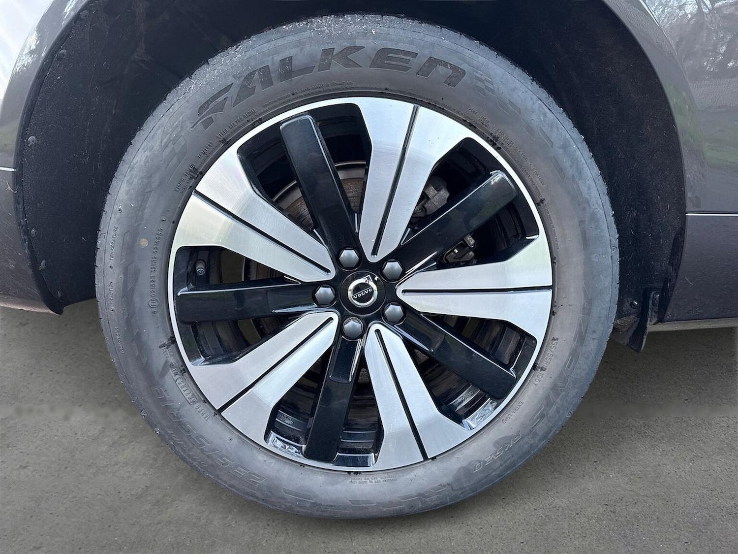 Used Volvo XC60 2023 for sale - 76785176: Photo 6