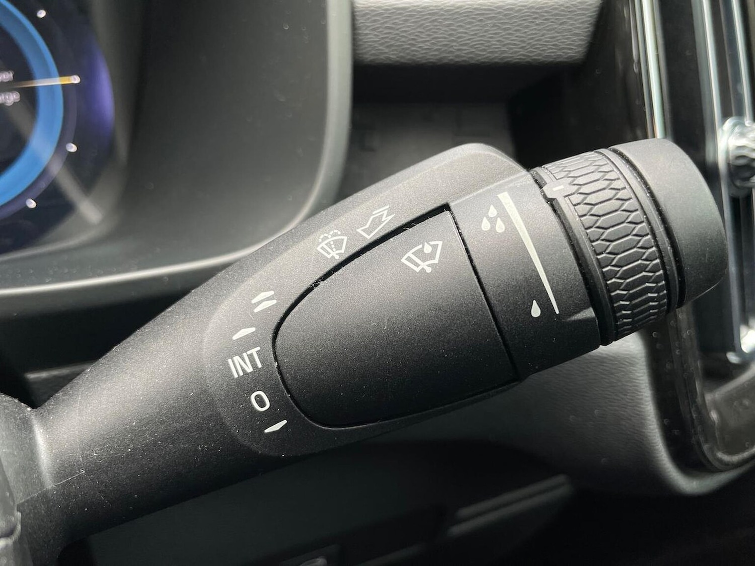 Used Volvo C40 2024 for sale - 76682560: Photo 28