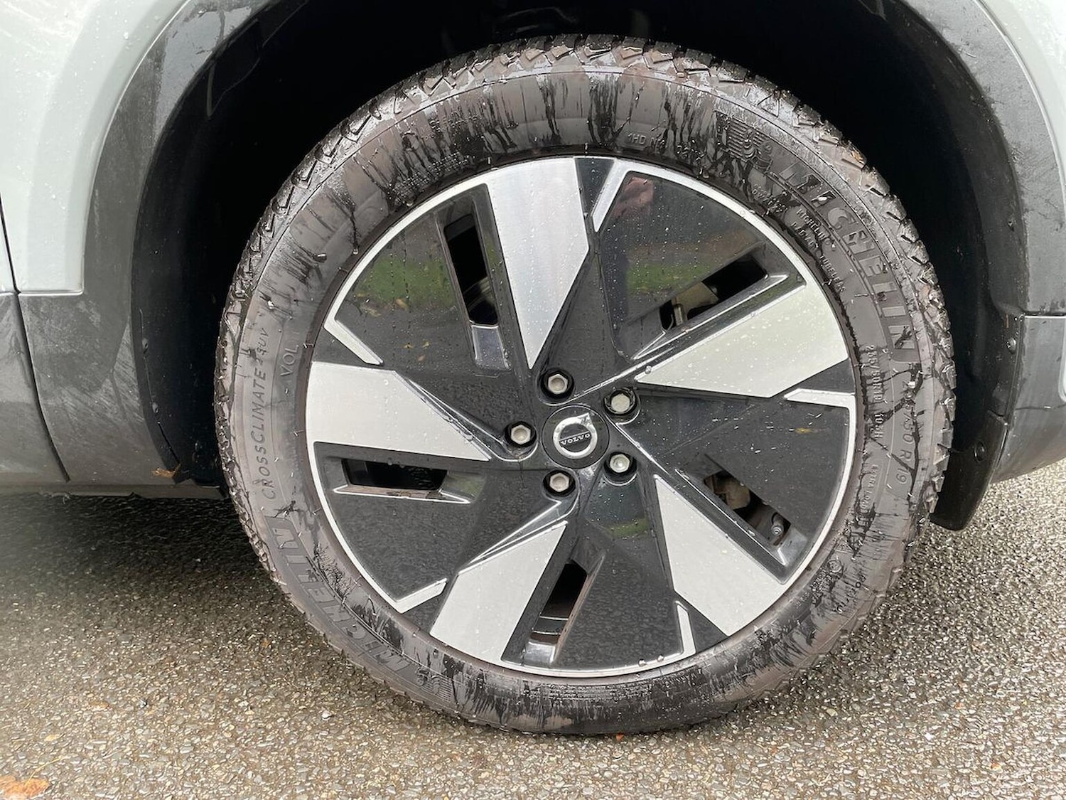 Used Volvo C40 2024 for sale - 76682560: Photo 6