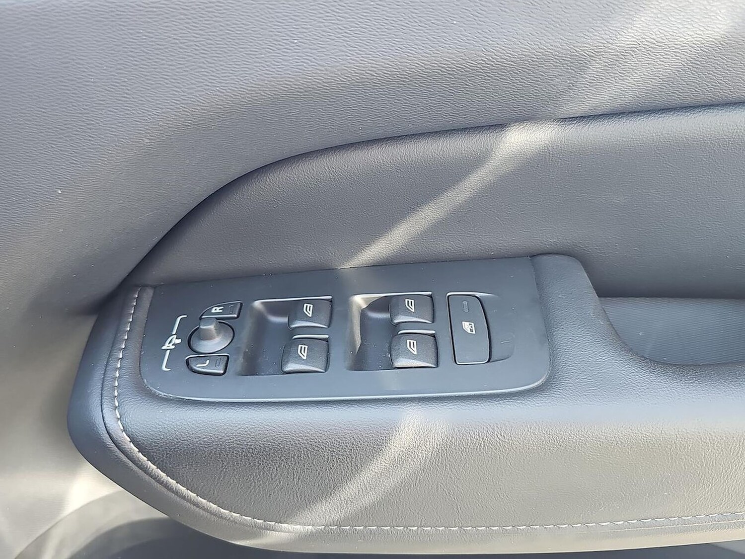 Used Volvo XC60 2021 for sale - 78191329: Photo 23