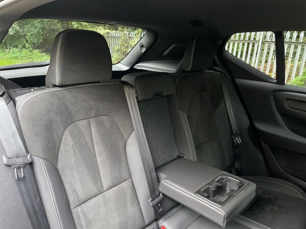 Used Volvo XC40 2023 for sale - 76268328: Photo 16