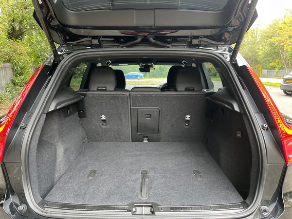 Used Volvo XC40 2023 for sale - 76268328: Photo 17