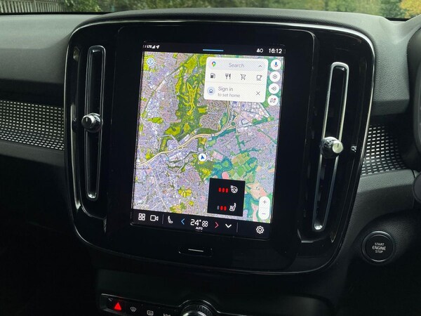 Used Volvo XC40 2023 for sale - 76268328: Photo 25