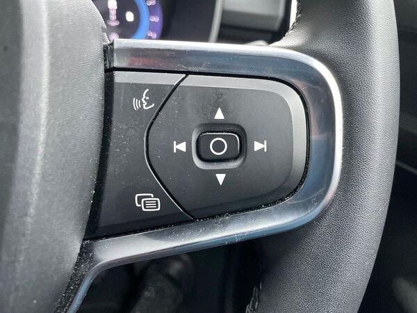 Used Volvo XC40 2023 for sale - 76268328: Photo 26
