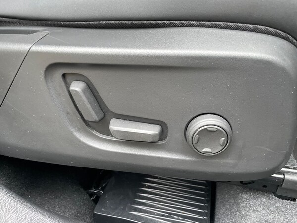 Used Volvo XC40 2023 for sale - 76268328: Photo 30