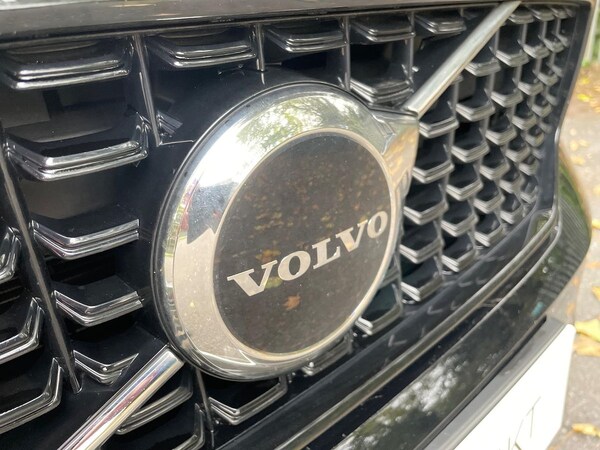 Used Volvo XC40 2023 for sale - 76268328: Photo 32