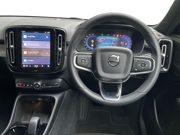 Used Volvo XC40 2023 for sale - 76268328: Photo 9