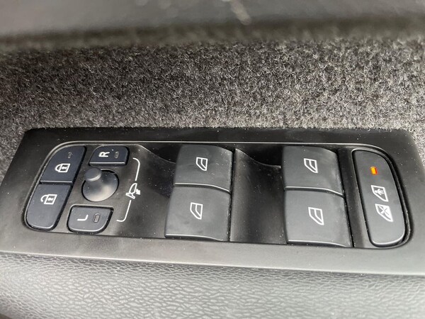 Used Volvo XC40 2022 for sale - 76232777: Photo 21