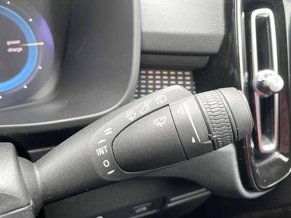 Used Volvo XC40 2022 for sale - 76232777: Photo 28