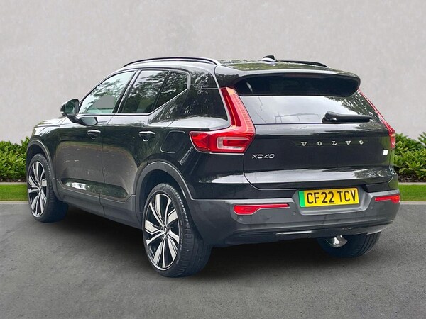 Used Volvo XC40 2022 for sale - 76232777: Photo 2