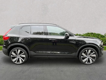 Used Volvo XC40 2022 for sale - 76232777: Photo