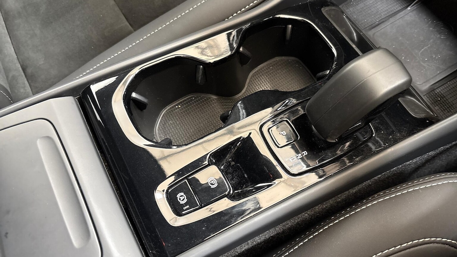 Used Volvo XC40 2025 for sale - 77033457: Photo 13