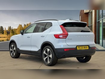 Used Volvo XC40 2025 for sale - 77033457: Photo