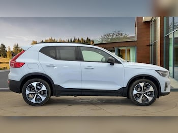Used Volvo XC40 2025 for sale - 77033457: Photo