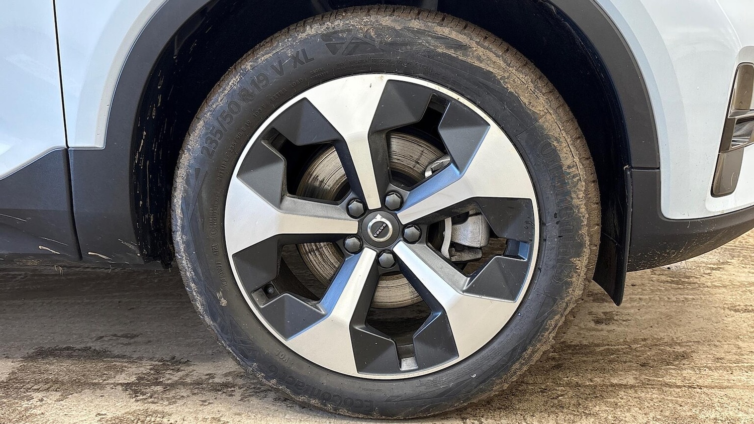 Used Volvo XC40 2025 for sale - 77033457: Photo 6