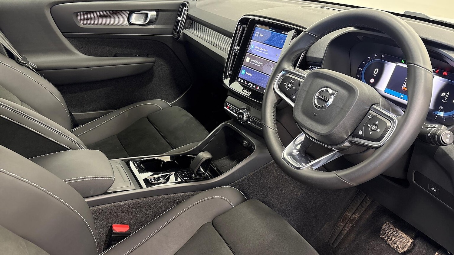 Used Volvo XC40 2025 for sale - 77033457: Photo 7