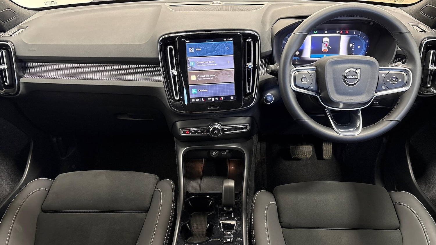 Used Volvo XC40 2025 for sale - 77033457: Photo 8