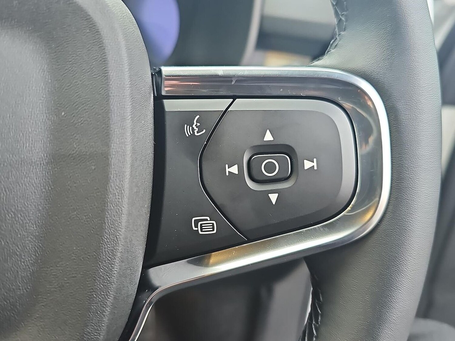 Used Volvo XC40 2025 for sale - 77489666: Photo 25