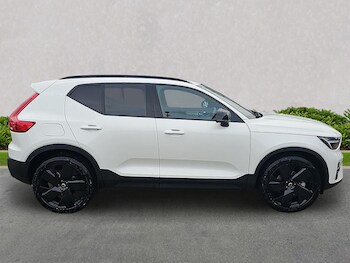 Used Volvo XC40 2025 for sale - 77489666: Photo