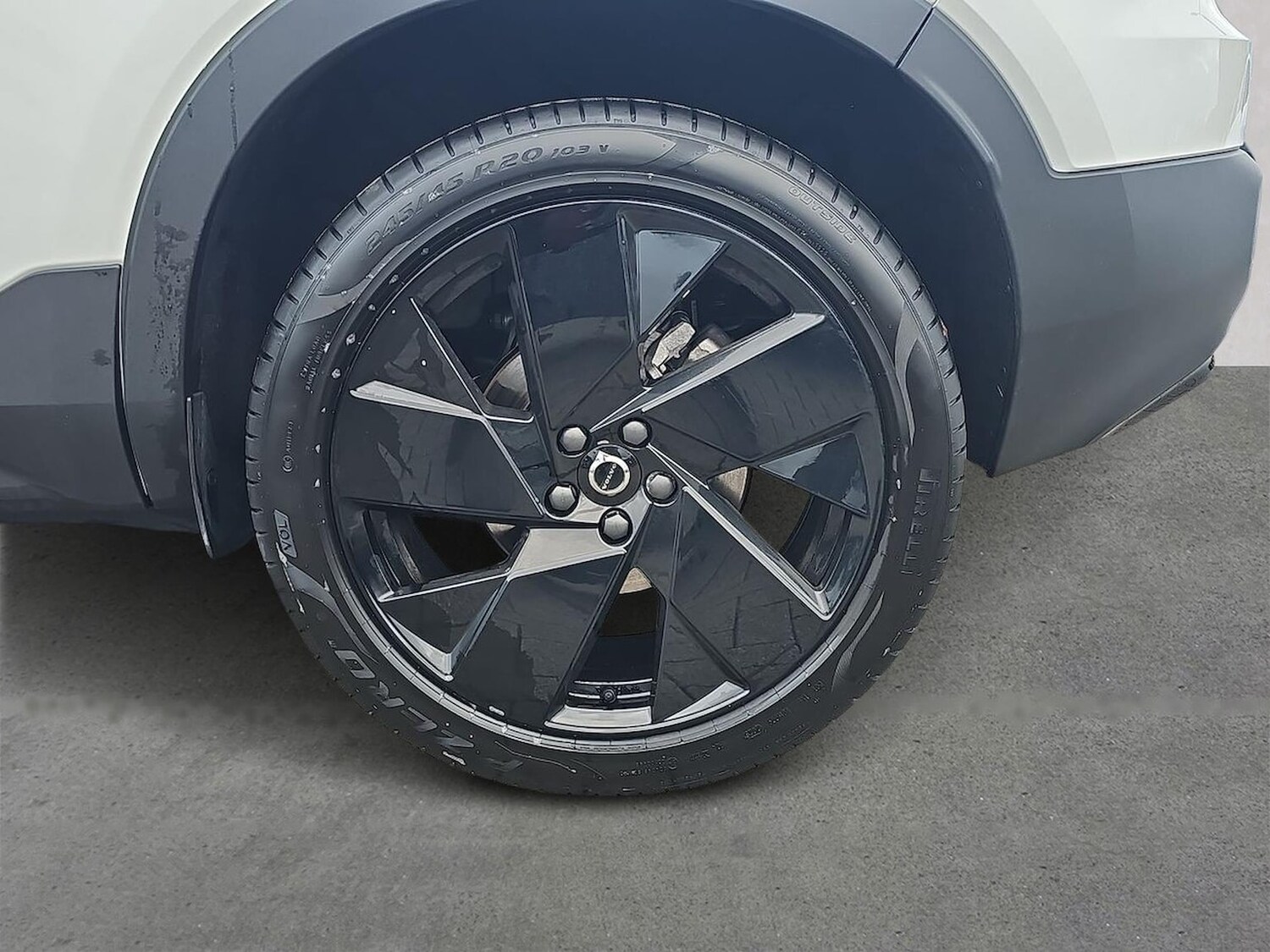 Used Volvo XC40 2025 for sale - 77489666: Photo 6