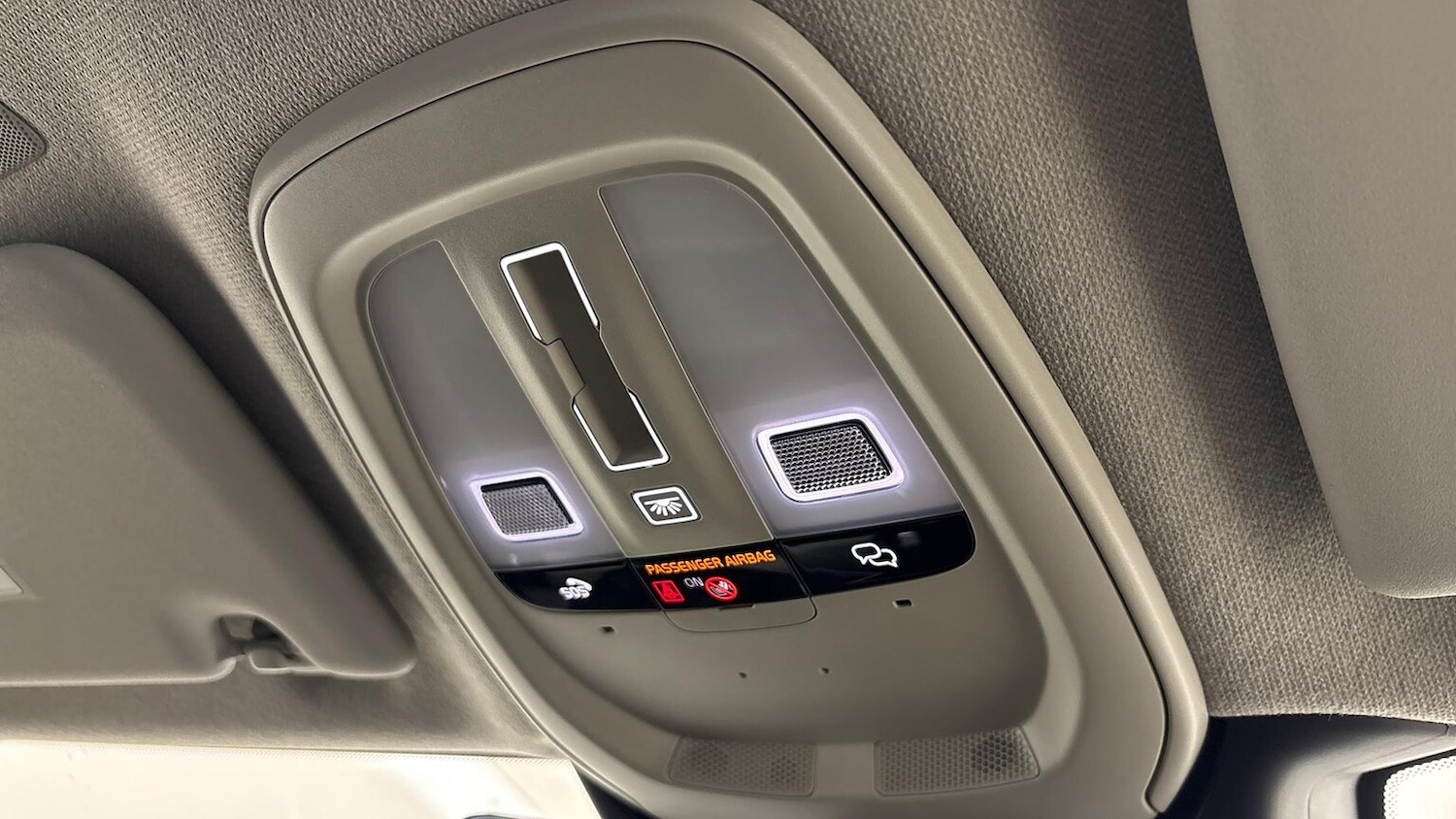 Used Volvo XC40 2025 for sale - 77033455: Photo 14