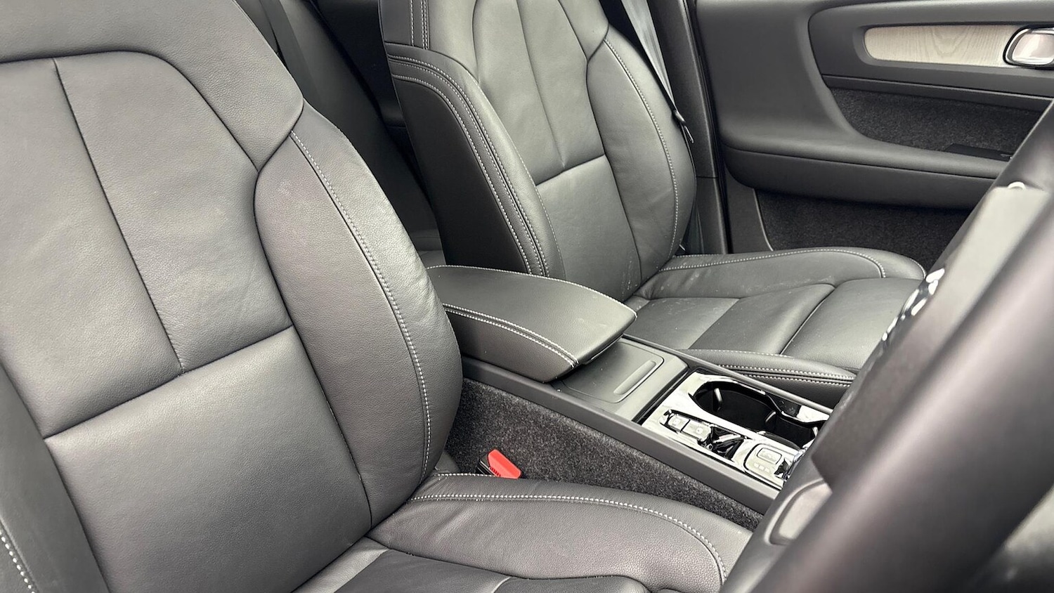 Used Volvo XC40 2025 for sale - 77033455: Photo 15