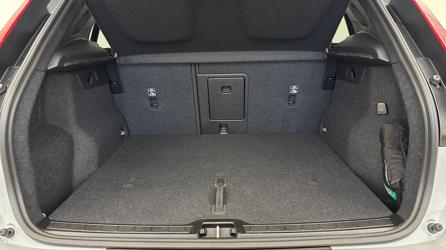 Used Volvo XC40 2025 for sale - 77033455: Photo 17