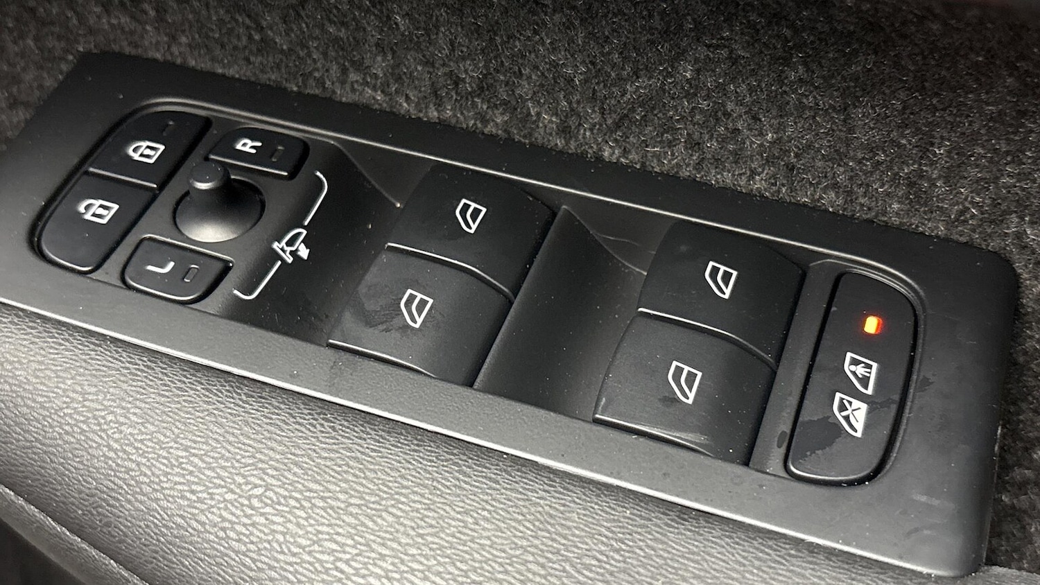 Used Volvo XC40 2025 for sale - 77033455: Photo 21