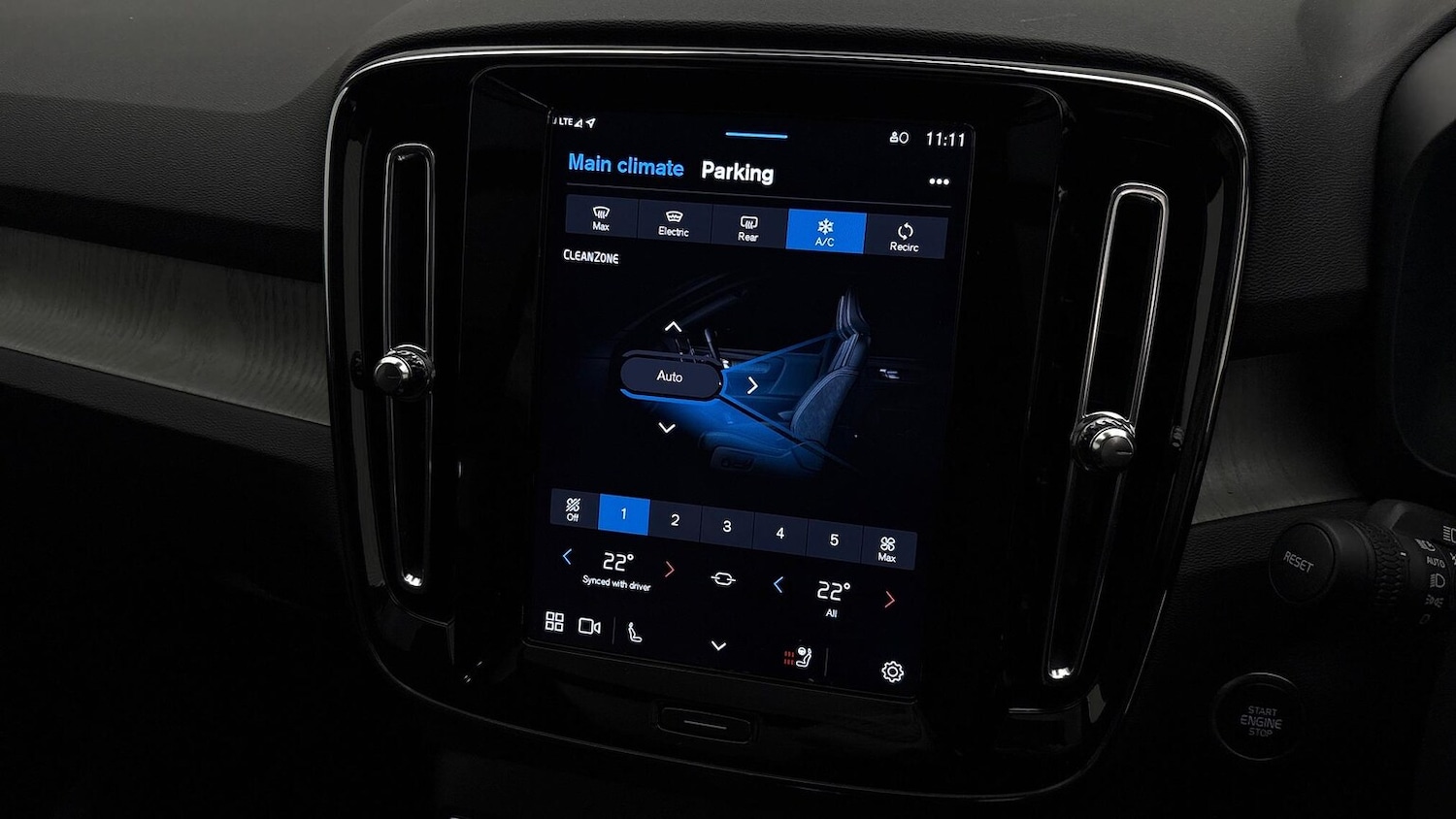 Used Volvo XC40 2025 for sale - 77033455: Photo 24