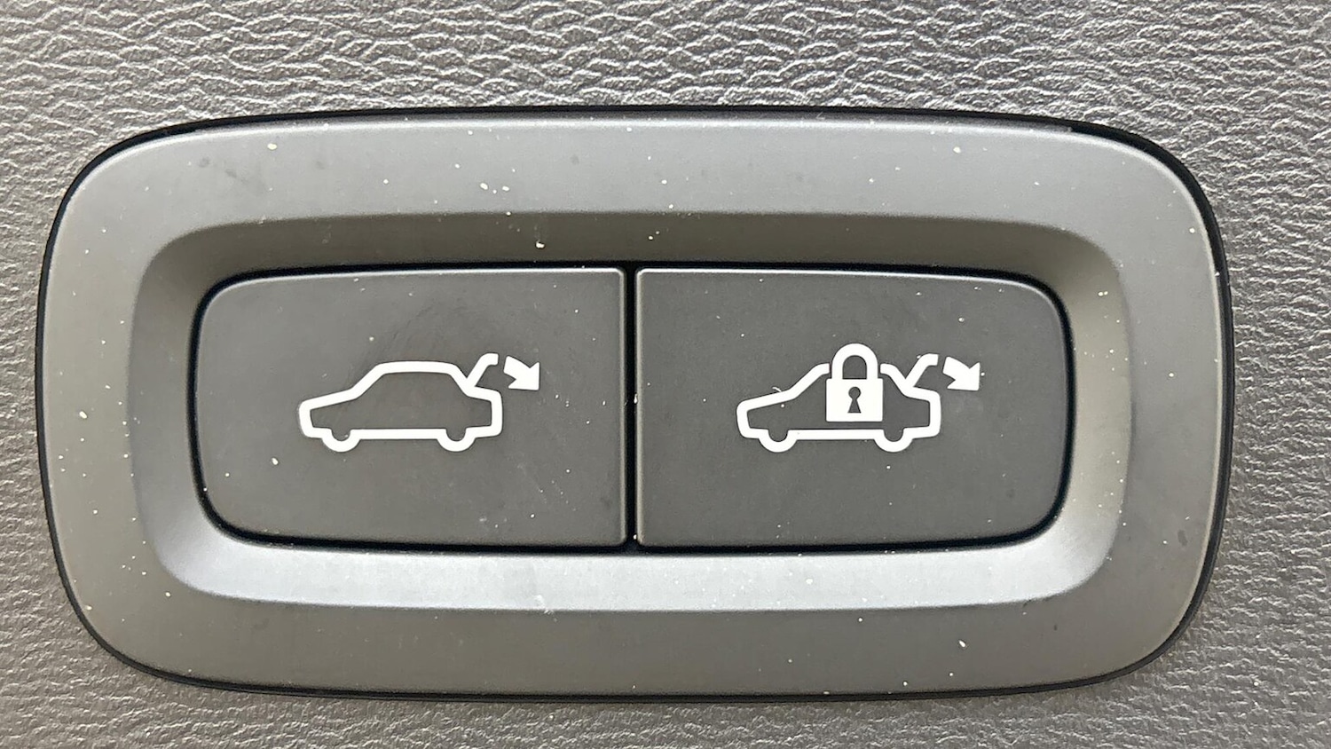 Used Volvo XC40 2025 for sale - 77033455: Photo 27