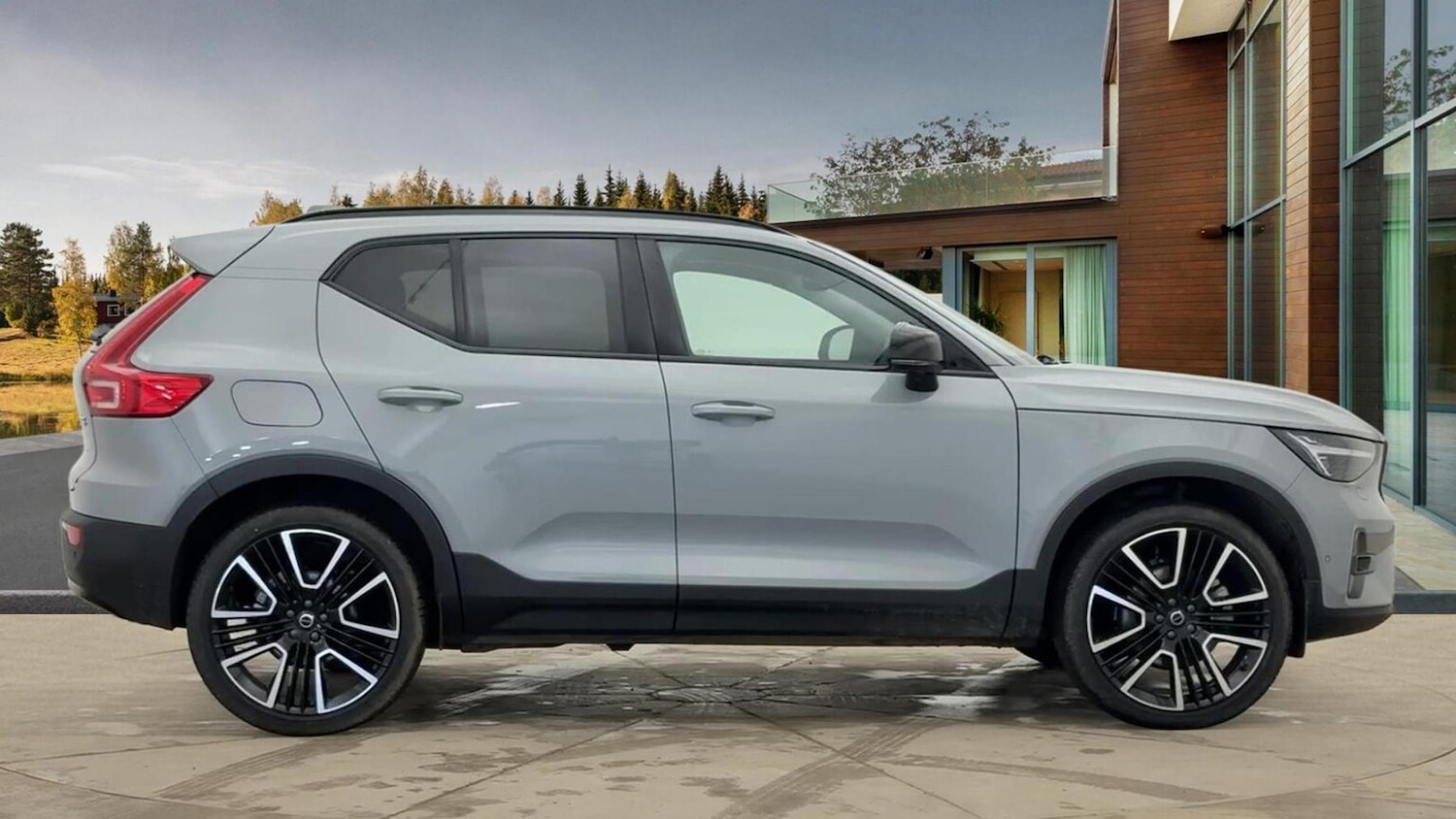 Used Volvo XC40 2025 for sale - 77033455: Photo 3