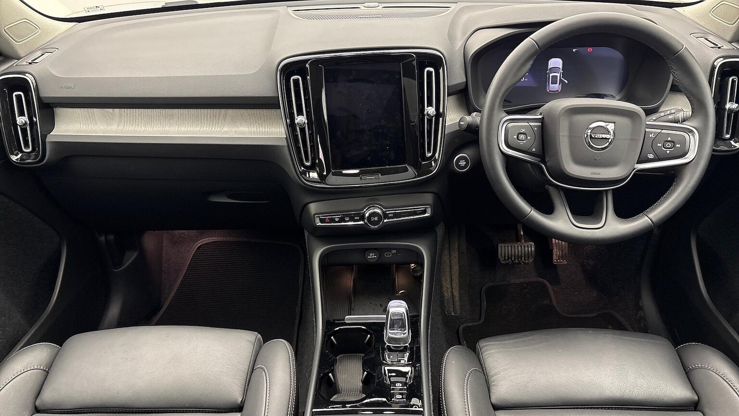 Used Volvo XC40 2025 for sale - 77033455: Photo 8