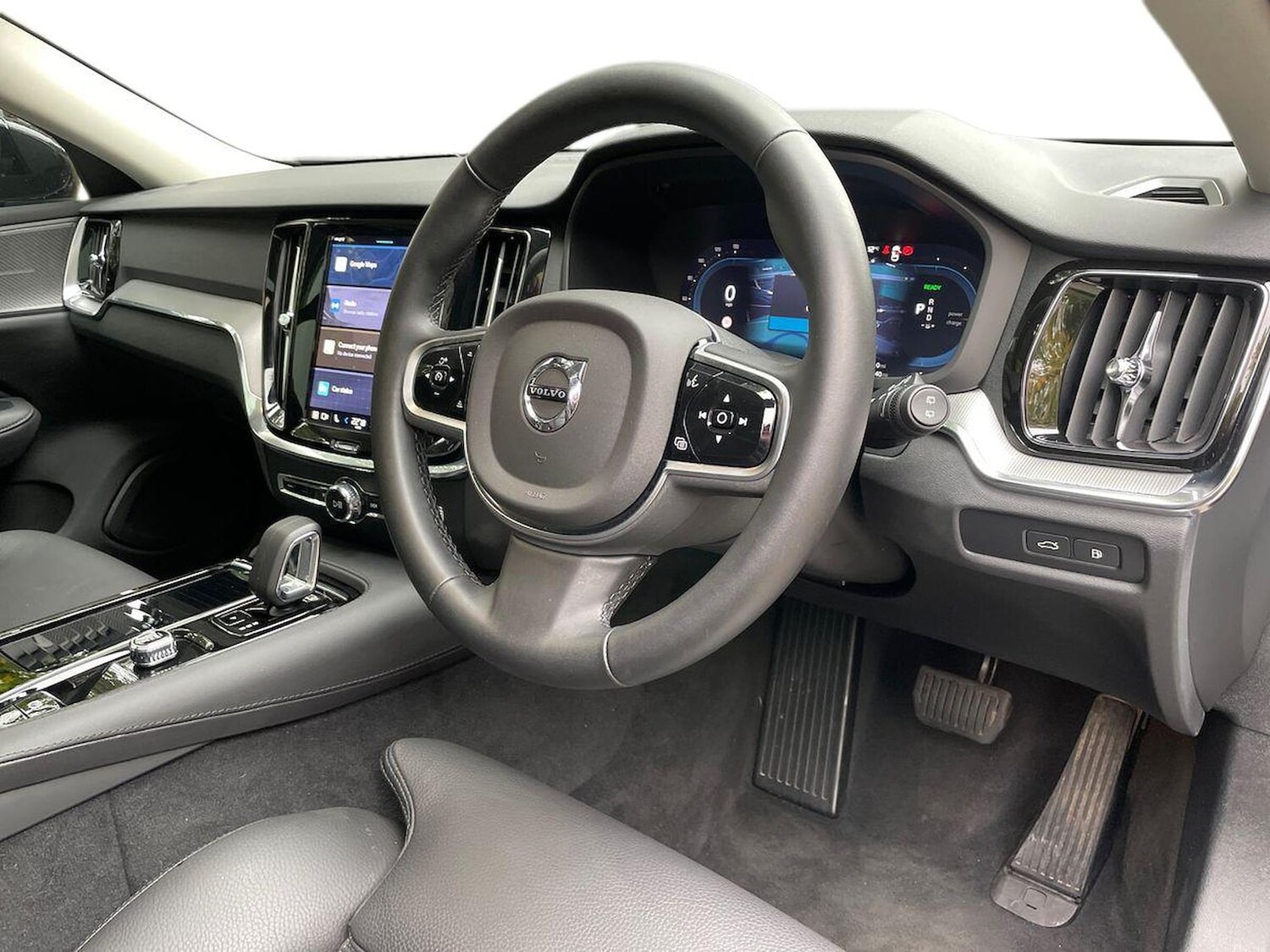 Used Volvo V60 2025 for sale - 76268325: Photo 15