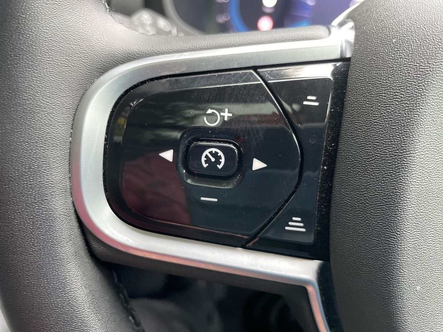 Used Volvo V60 2025 for sale - 76268325: Photo 27