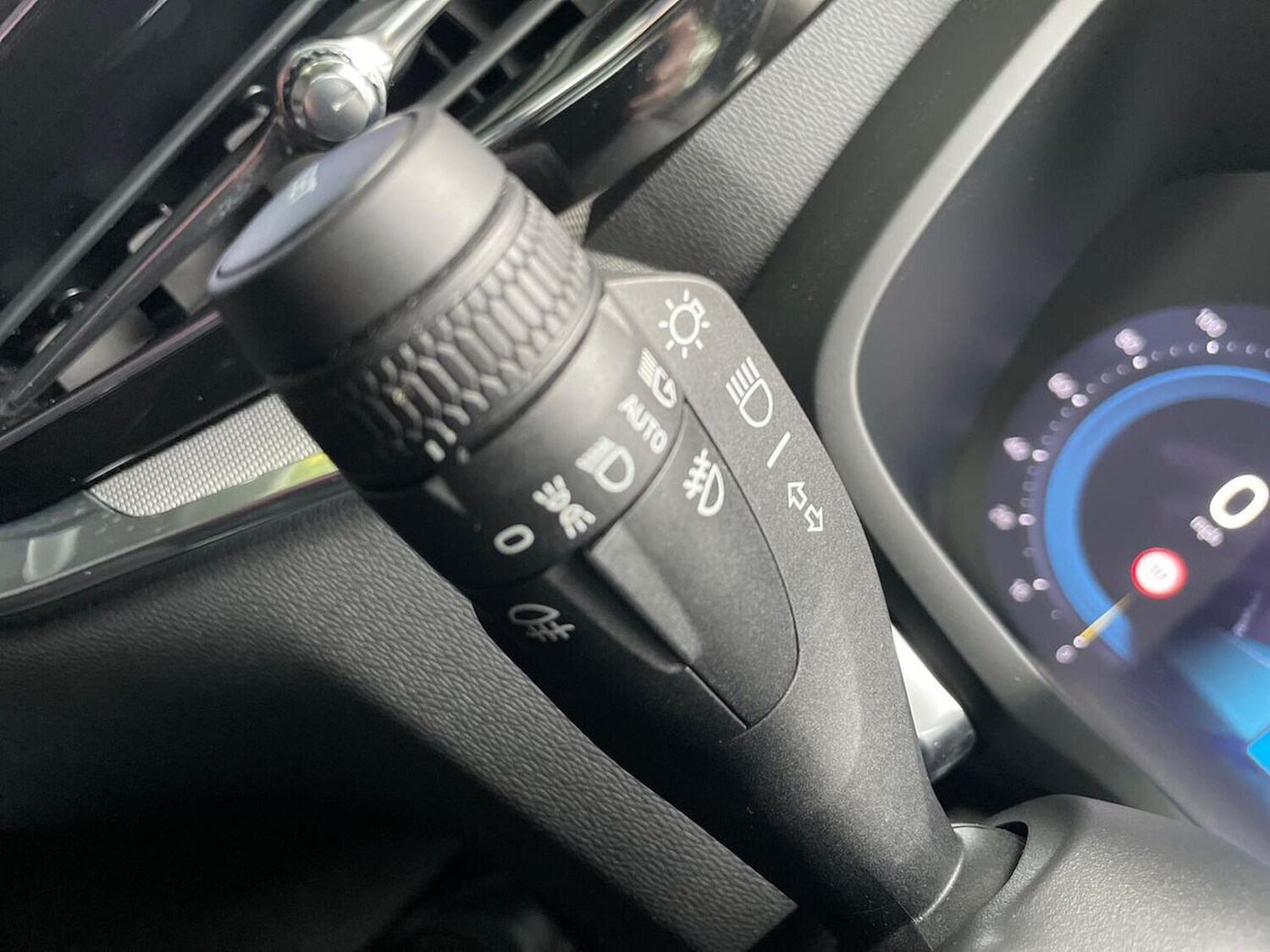 Used Volvo V60 2025 for sale - 76268325: Photo 29