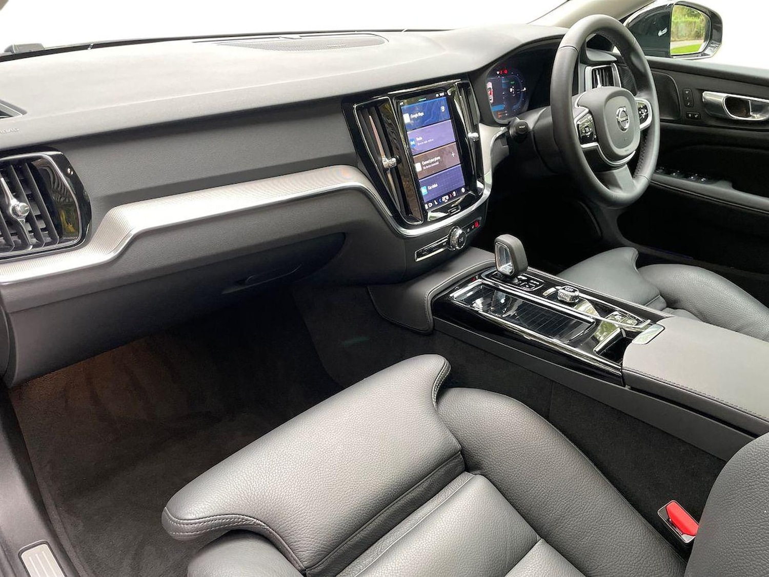 Used Volvo V60 2025 for sale - 76268325: Photo 7