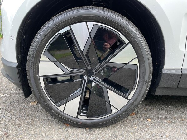 Used Volvo EX30 2025 for sale - 76257852: Photo 6