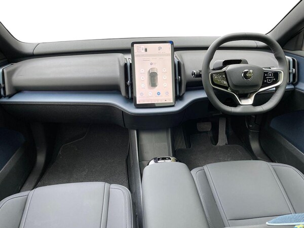 Used Volvo EX30 2025 for sale - 76257852: Photo 8