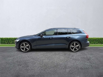 Used Volvo V60 2025 for sale - 79353035: Photo