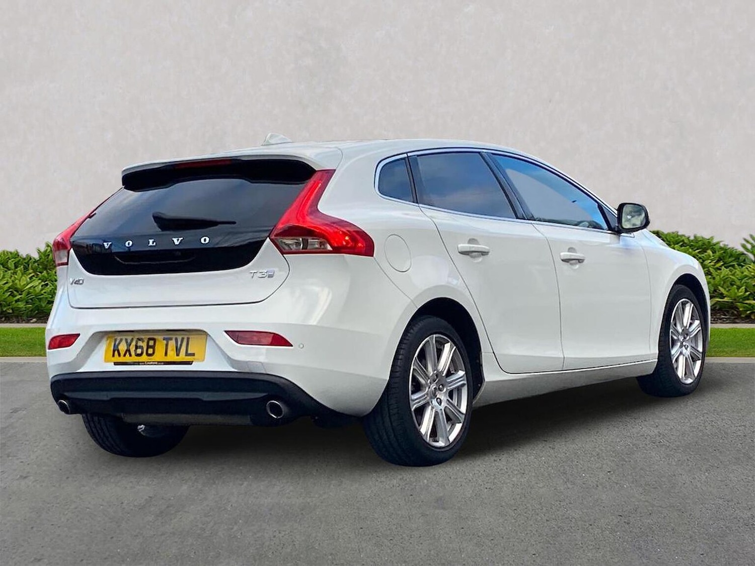 Used Volvo V40 2018 for sale - 77056995: Photo 20
