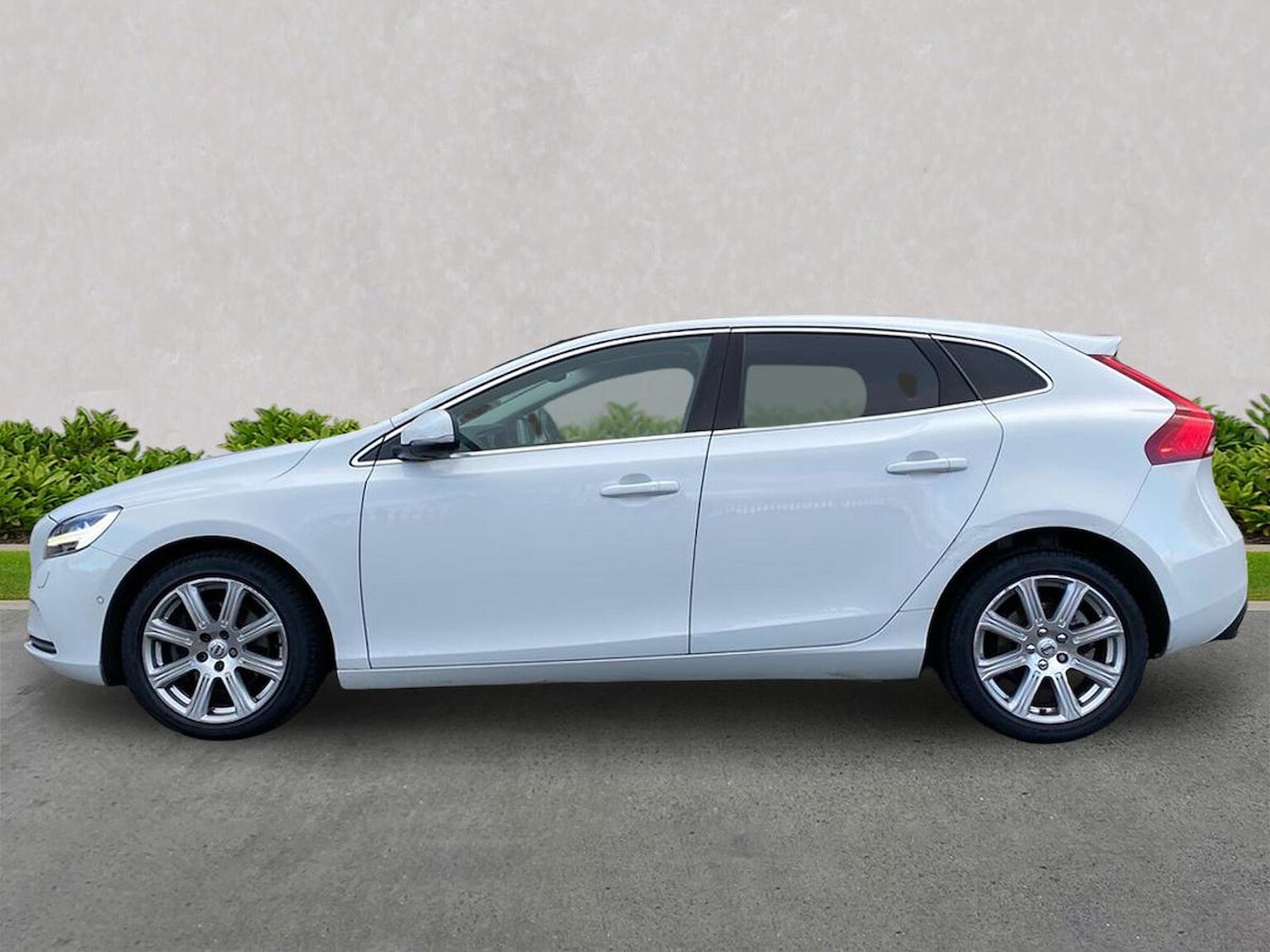 Used Volvo V40 2018 for sale - 77056995: Photo 21