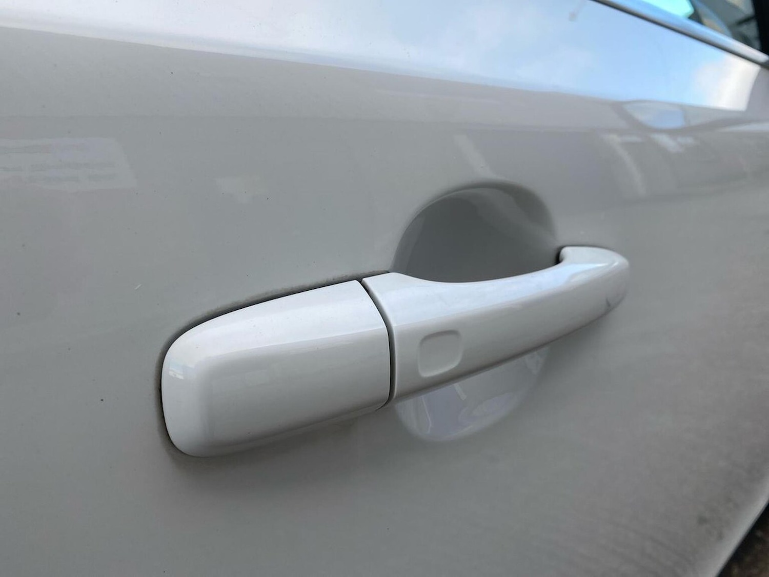 Used Volvo V40 2018 for sale - 77056995: Photo 39