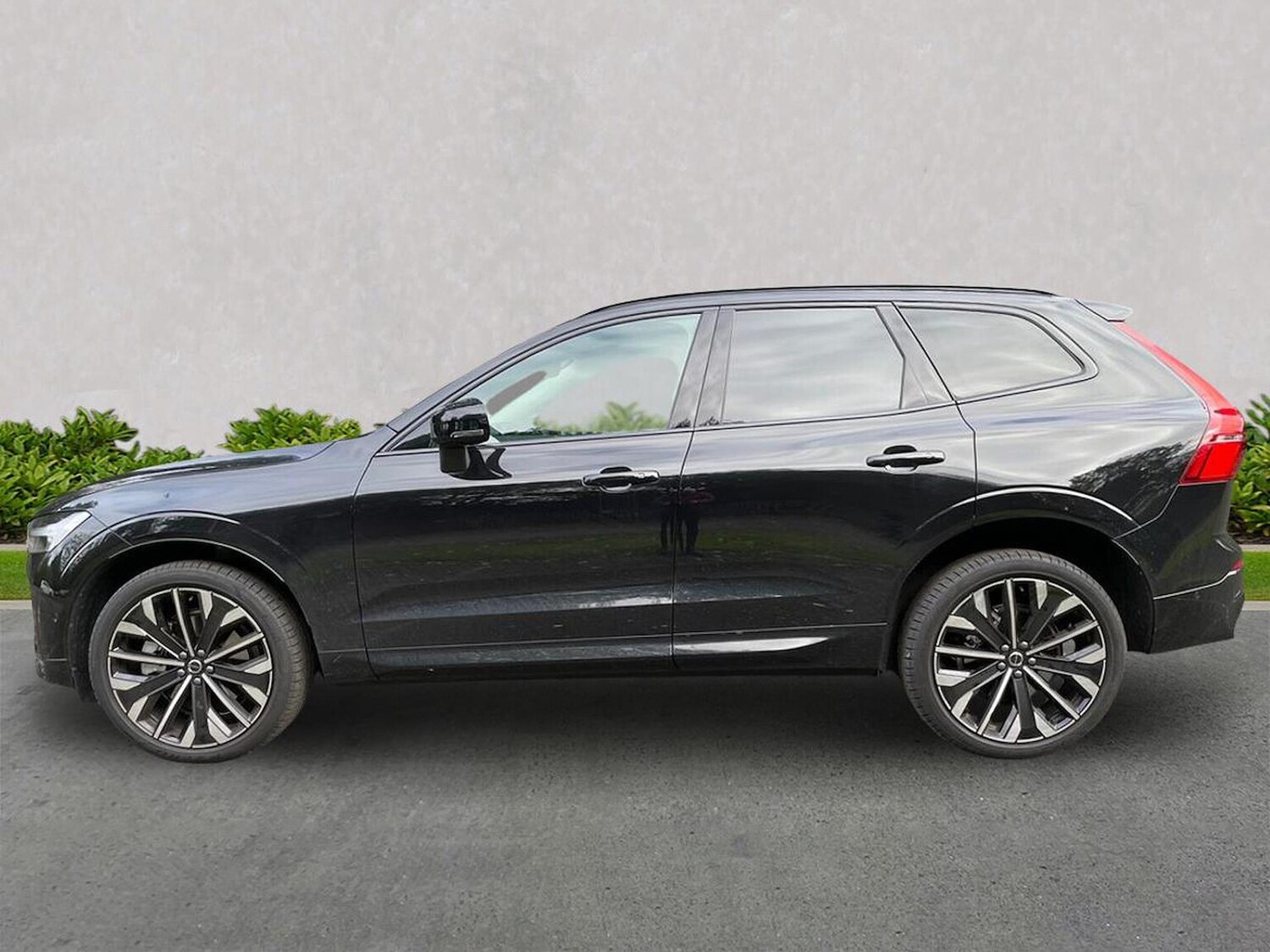 Used Volvo XC60 2025 for sale - 76187190: Photo 19