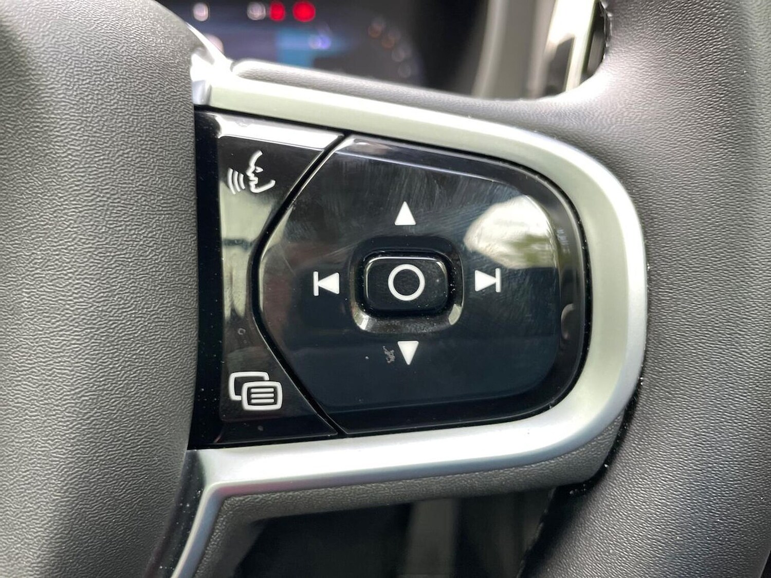 Used Volvo XC60 2025 for sale - 76187190: Photo 25