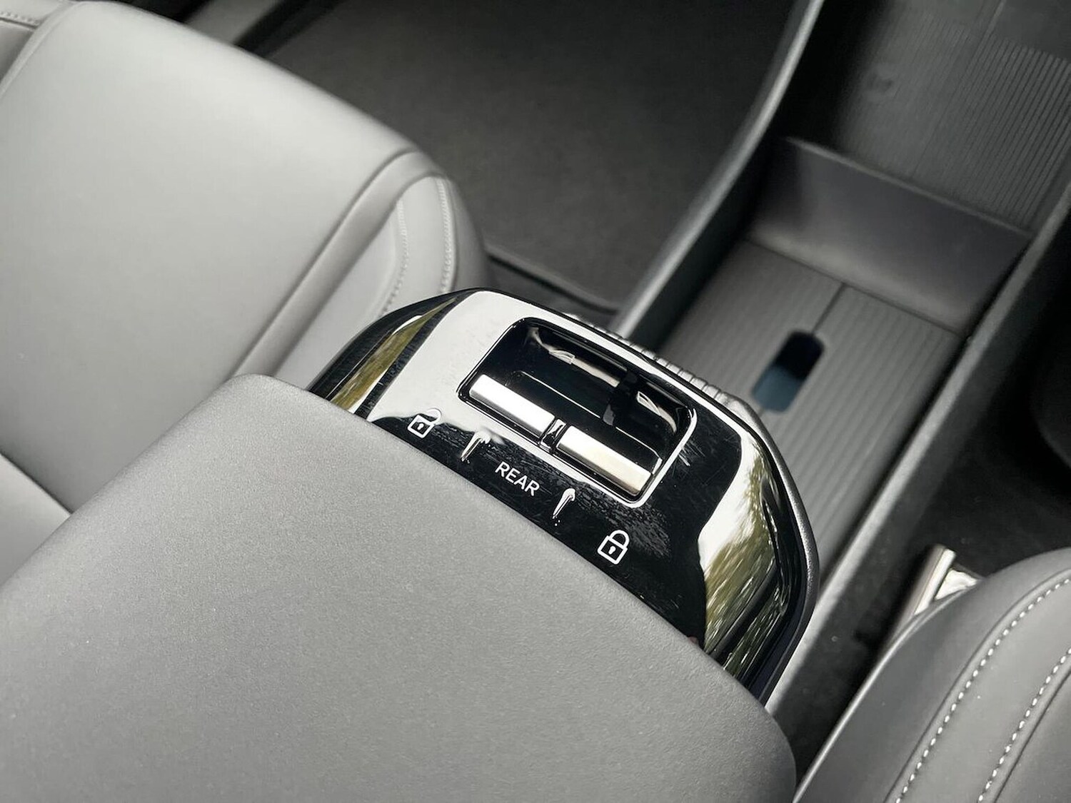 Used Volvo EX30 2025 for sale - 76329995: Photo 21