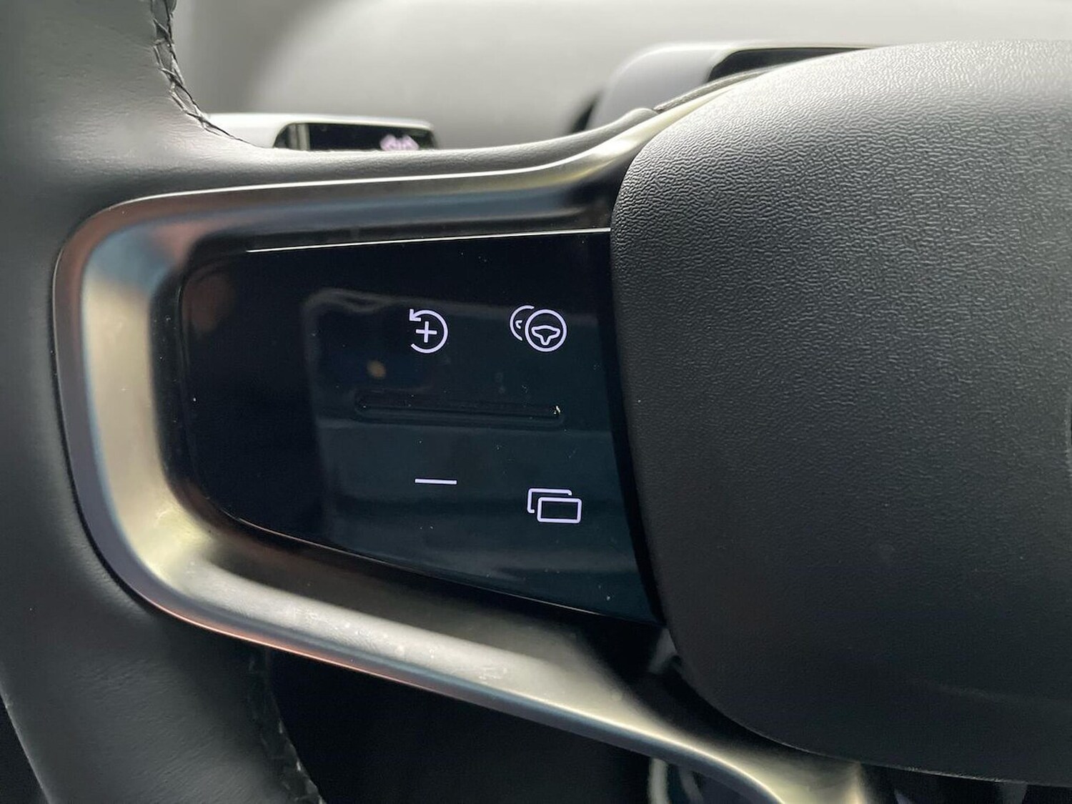 Used Volvo EX30 2025 for sale - 76329995: Photo 27