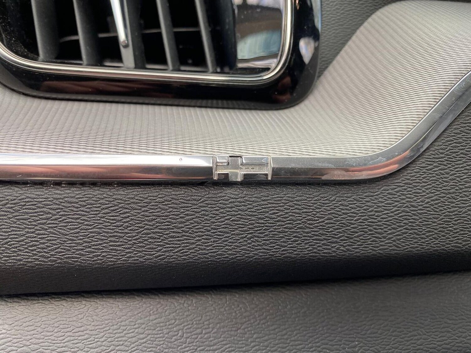 Used Volvo XC60 2022 for sale - 77489623: Photo 31