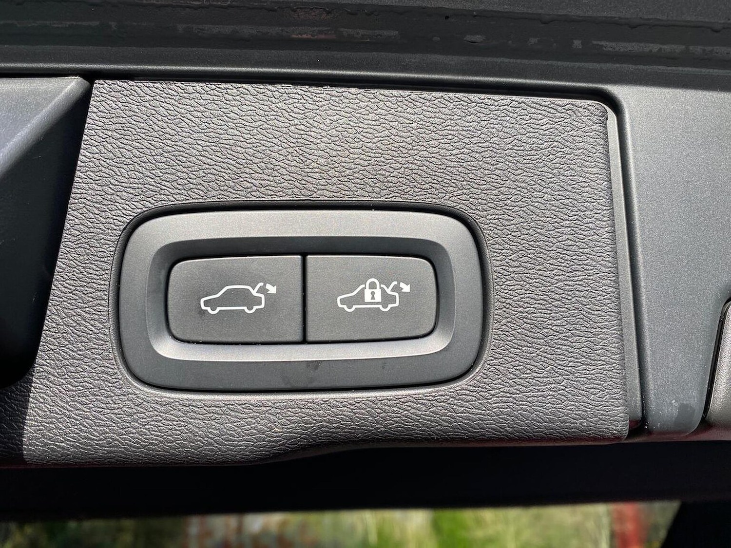 Used Volvo XC60 2022 for sale - 77489623: Photo 46