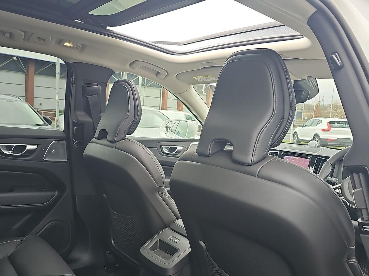 Used Volvo XC60 2025 for sale - 77845296: Photo 31